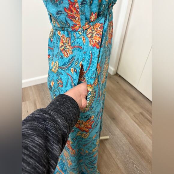 Band of the Free Woman's Blue Floral Bohemian V-Neck Wrap Maxi Dress Small - Picture 4 of 7